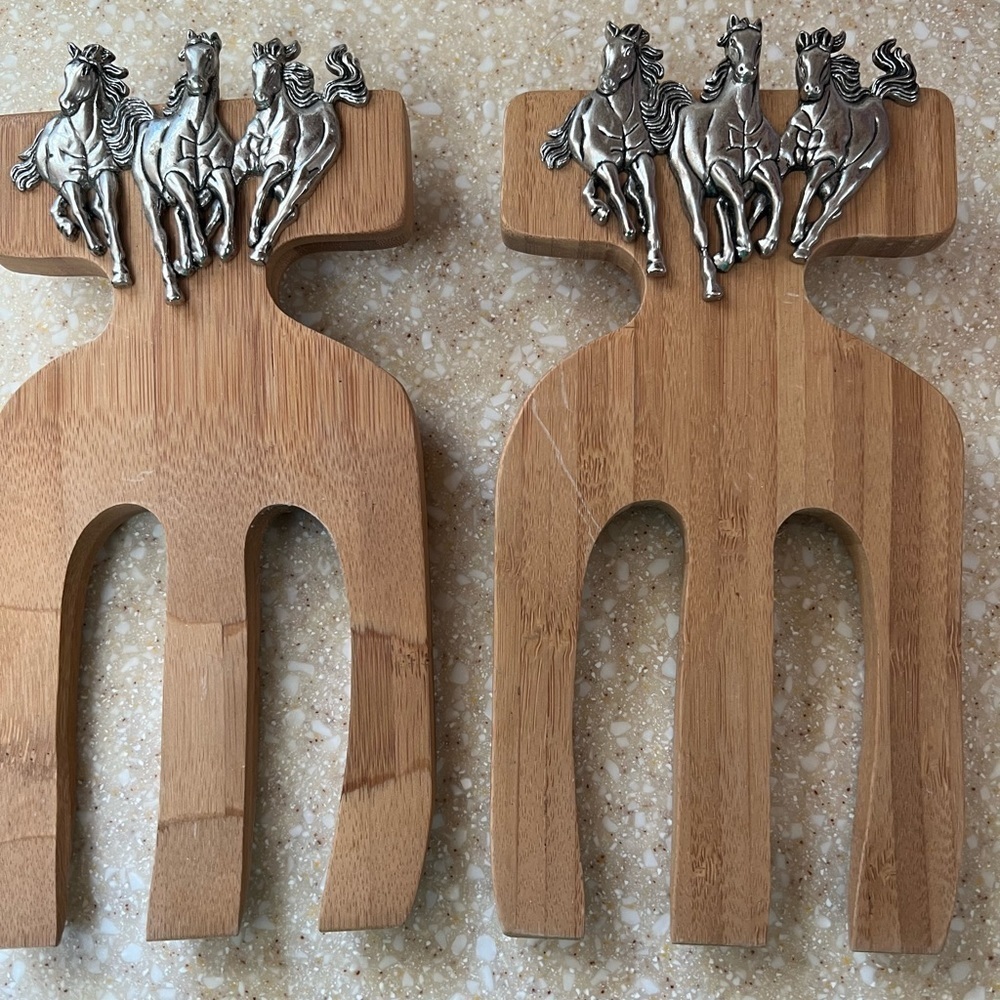 Western Silver Horses Wooden Salad Tossing Server Forks Claw Serving Utensils
